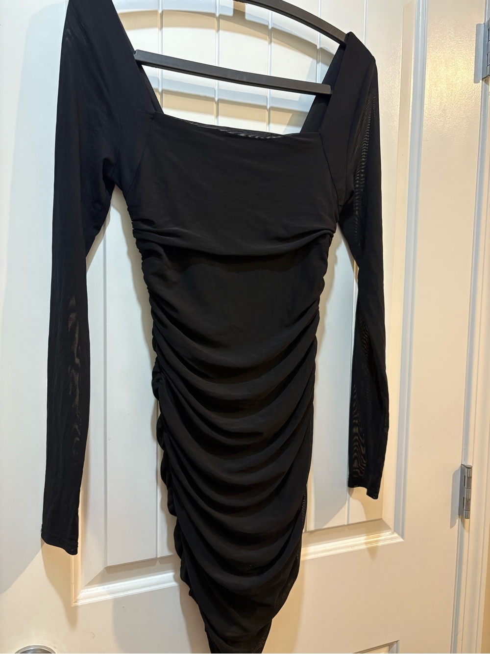Women's Black Ruched Long Sleeve Square Neck Dress